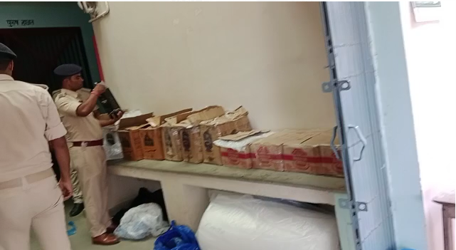 Police recovered huge quantity of English liquor