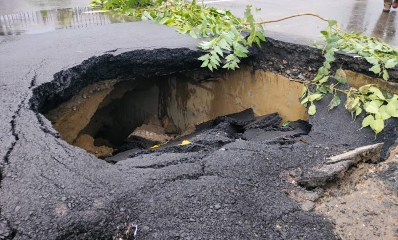 Sunken road on 1090