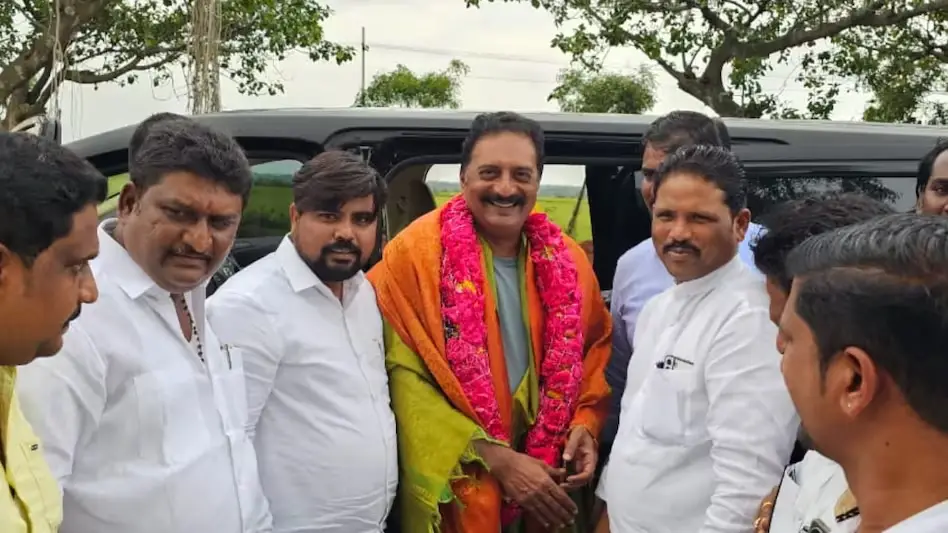 Prakash Raj's controversial statement on Sanatan Dharma