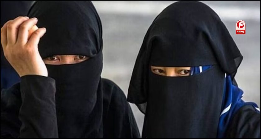 हिजाब पहनकर स्कूल पहुंची छात्राएं…तो प्रधानाचार्य ने निकाला बाहर,वीडियो वायरल