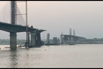 निर्माणाधीन फोरलेन पुल तीसरी बार ध्वस्त