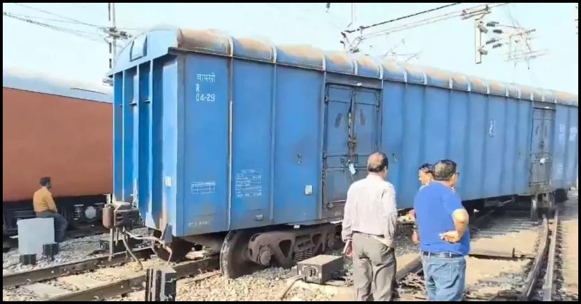 मलिहाबाद रेलवे स्टेशन