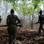 सुरक्षा बलों और नसक्सलियों के बीच मुठभेड़