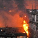 दिल्ली में एक फैक्ट्री में लगी भीषण आग।