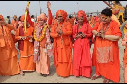 महिला नागा