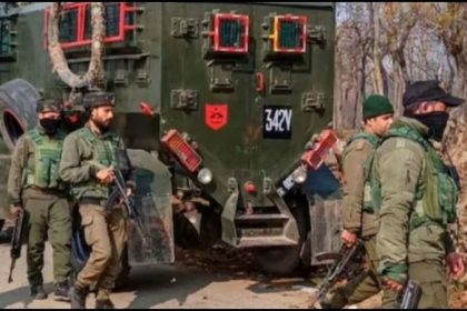 राजौरी में सेना की गाड़ी पर आतंकी हमला