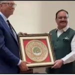दिल्ली में संसद भवन पहुंचे बिल गेट्स