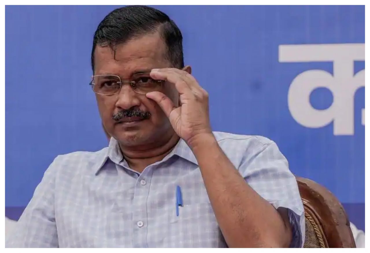 Delhi News: Case of damage to public property… FIR registered against Arvind Kejriwal, Arvind Kejriwal, FIR Against Arvind Kejriwal, defacement of public property Case, Delhi Police File Status Report, Delhi Police File Status Report On Case Against Arvind kejriwal