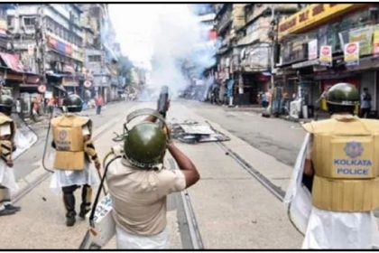 वक्फ कानून के खिलाफ बंगाल में हिंसक प्रदर्शन