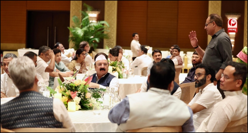 विपक्षी नेताओं ने दिखाया एकजुटता का परिचय