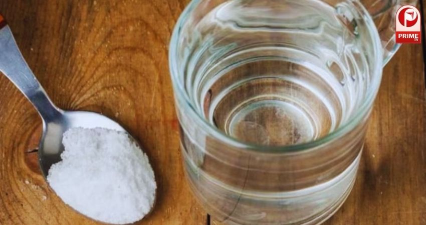 गुनगुना नमक पानी...