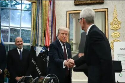 Tim Cook gift to Donald Trump