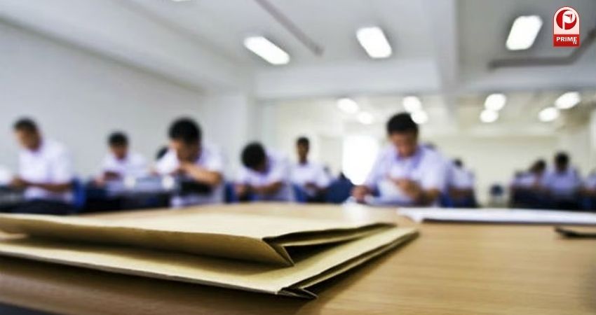 सोशल मीडिया पर छात्रों का फूटा गुस्सा