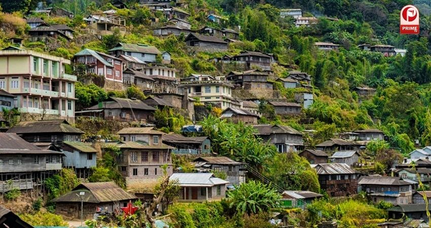 खोनोमा गांव पहुंचने का तरीका