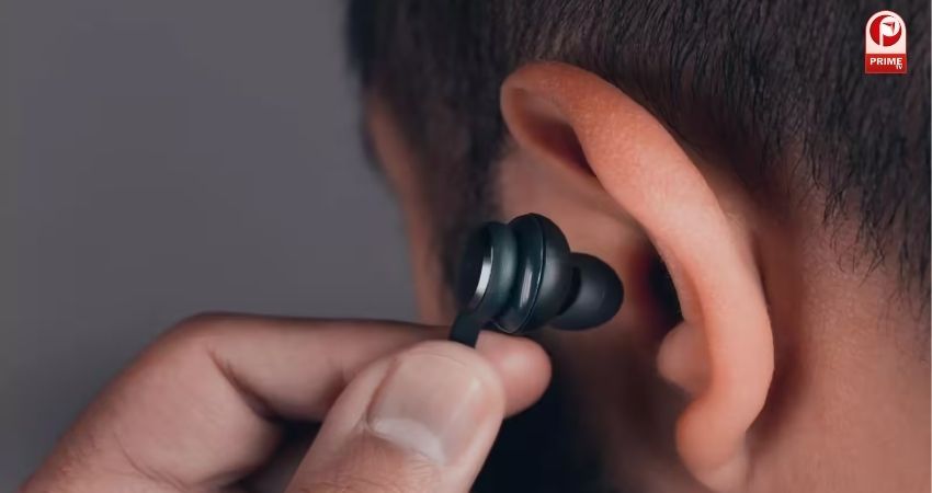 सुरक्षित हेडफोन इस्तेमाल के लिए जरूरी टिप्स