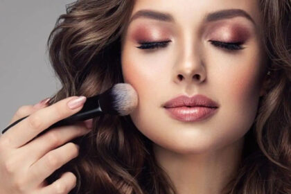 ड्राई स्किन से बचाने वाले मेकअप टिप्स