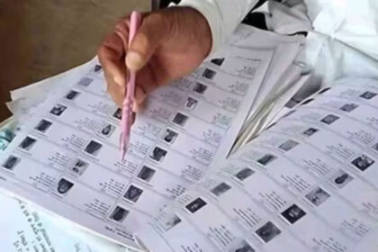 SIR प्रक्रिया में काम के बोझ तले दबे BLO