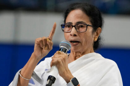 बंगाल में मुसलमानों को क्यों किया जा रहा टारगेट?