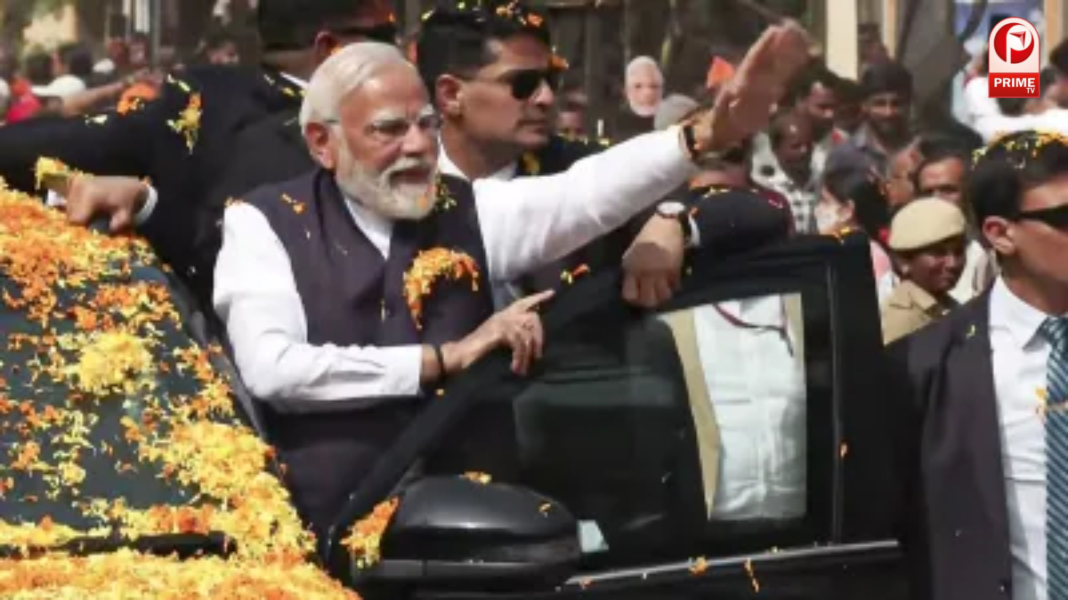 PM मोदी ने उडुपी के श्री कृष्ण मठ में किए दर्शन