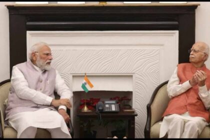 PM Modi Meets Advani:
