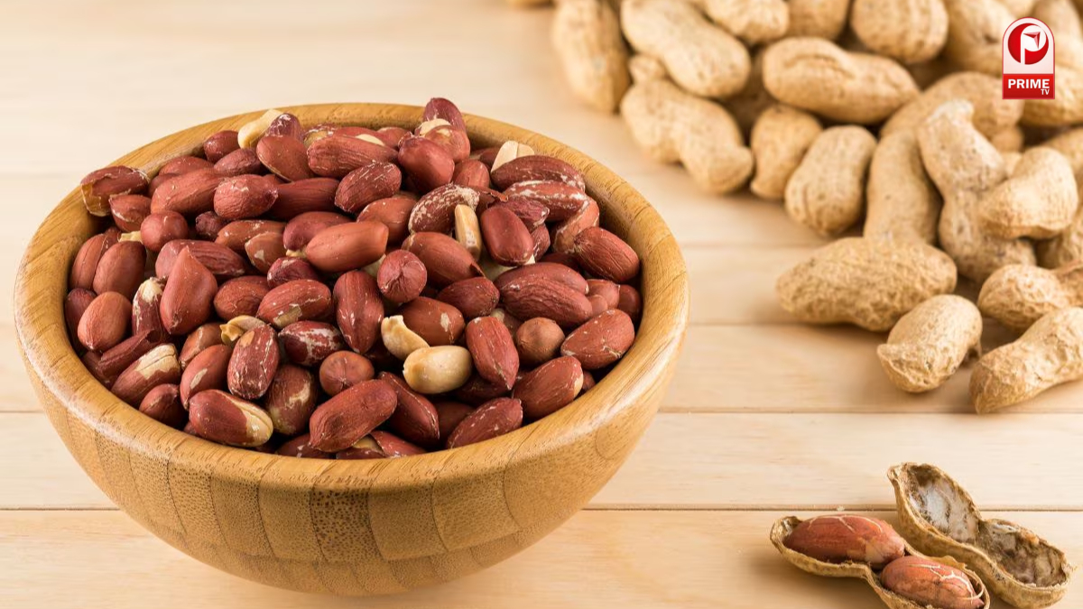 वजन घटाने के लिए मखाना या मूंगफली