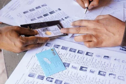 मुस्लिम बस्तियों में क्यों बढ़ रहा SIR से खौफ?