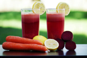 ऐसे तैयार करें गाजर, चुकंदर और आंवले का जूस