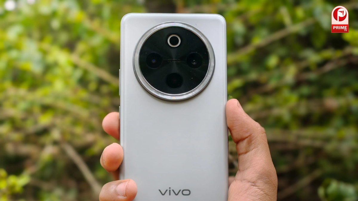 साल के धमाकेदार और नंबर वन स्मार्टफोन