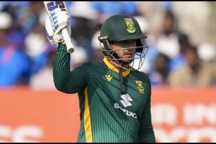 Quinton de Kock Century