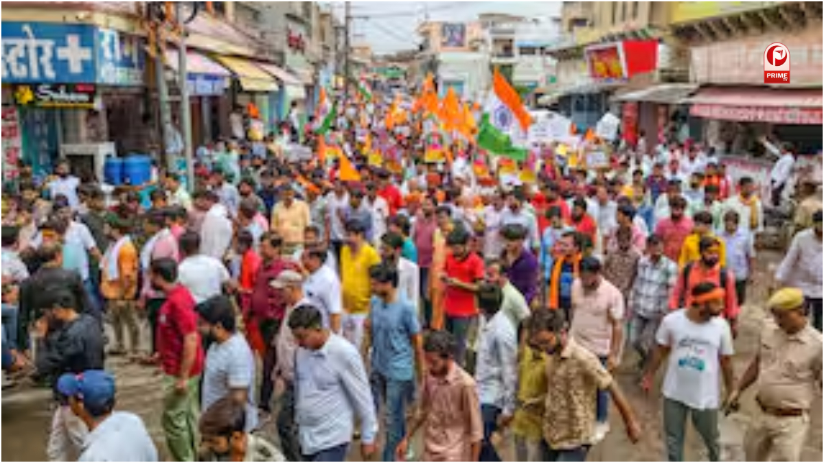 धरना स्थल पर जुटा व्यापारियों का जनसैलाब