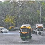 गर्मी से राहत या बारिश का कहर?